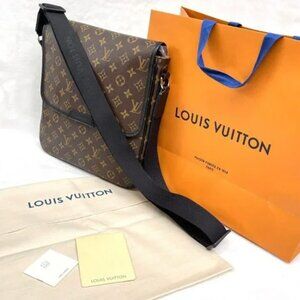 NWT Louis Vuitton Monogram Macassar Canvas Bass MM Messenger/crossbody Bag